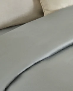 (300 Thread Count) Sateen Fitted Sheet