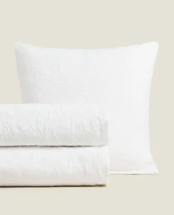 Bedspread With Floral Embroidery