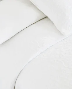 Bedspread With Floral Embroidery