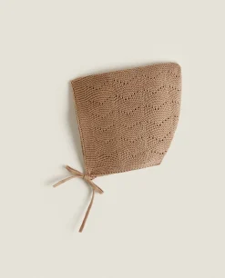 Bonnet With Openwork