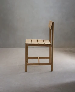 Chair 04