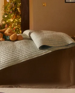 Children'S Checked Christmas Quilt