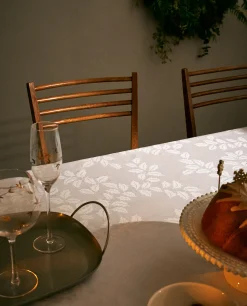 Christmas Glittery Floral Jacquard Tablecloth