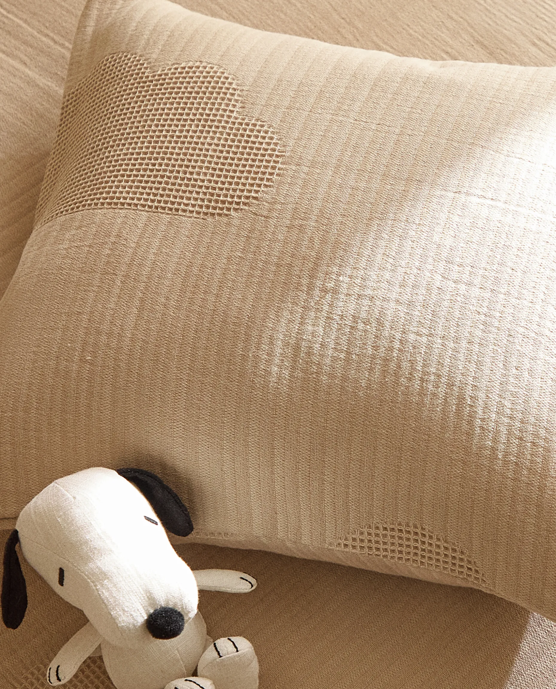 Cloud Pattern Throw Pillow