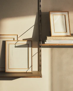 Contrast Wooden Frame