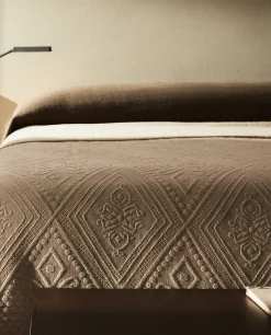 Cotton Bedspread With Geometric Design