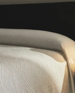 Cotton Bedspread With Geometric Design