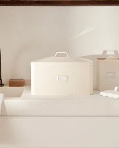 Detergent Container