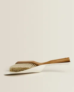 Dustpan And Brush Set