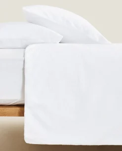 Duvet Cover With Raised Bedspread Effect