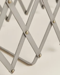 Extendable Magazine Rack