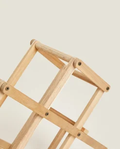 Extendible Wooden Bottle Stand