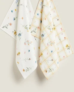 Floral Print Cotton Kitchen Towel (Pack Of 2)