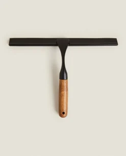 Glass Cleaner Accessory