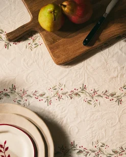 Jacquard Cotton Tablecloth With Christmas Holly
