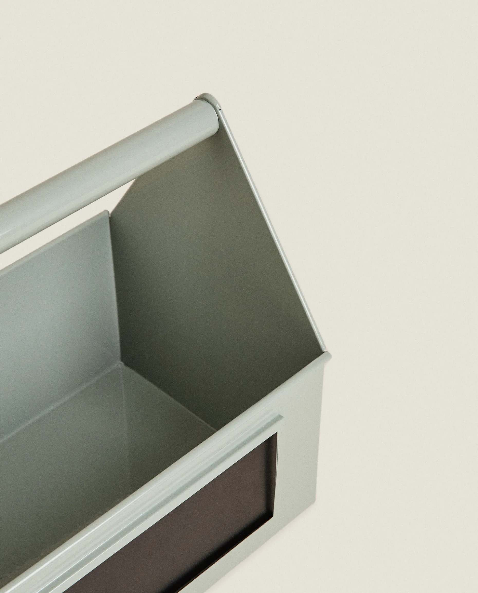 Lacquered Steel Gardening Box