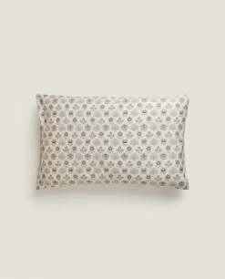 Leaf Print Pillowcase