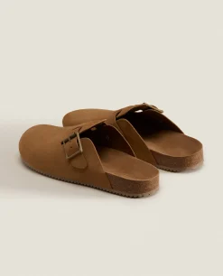 Leather Clogs With Buckle