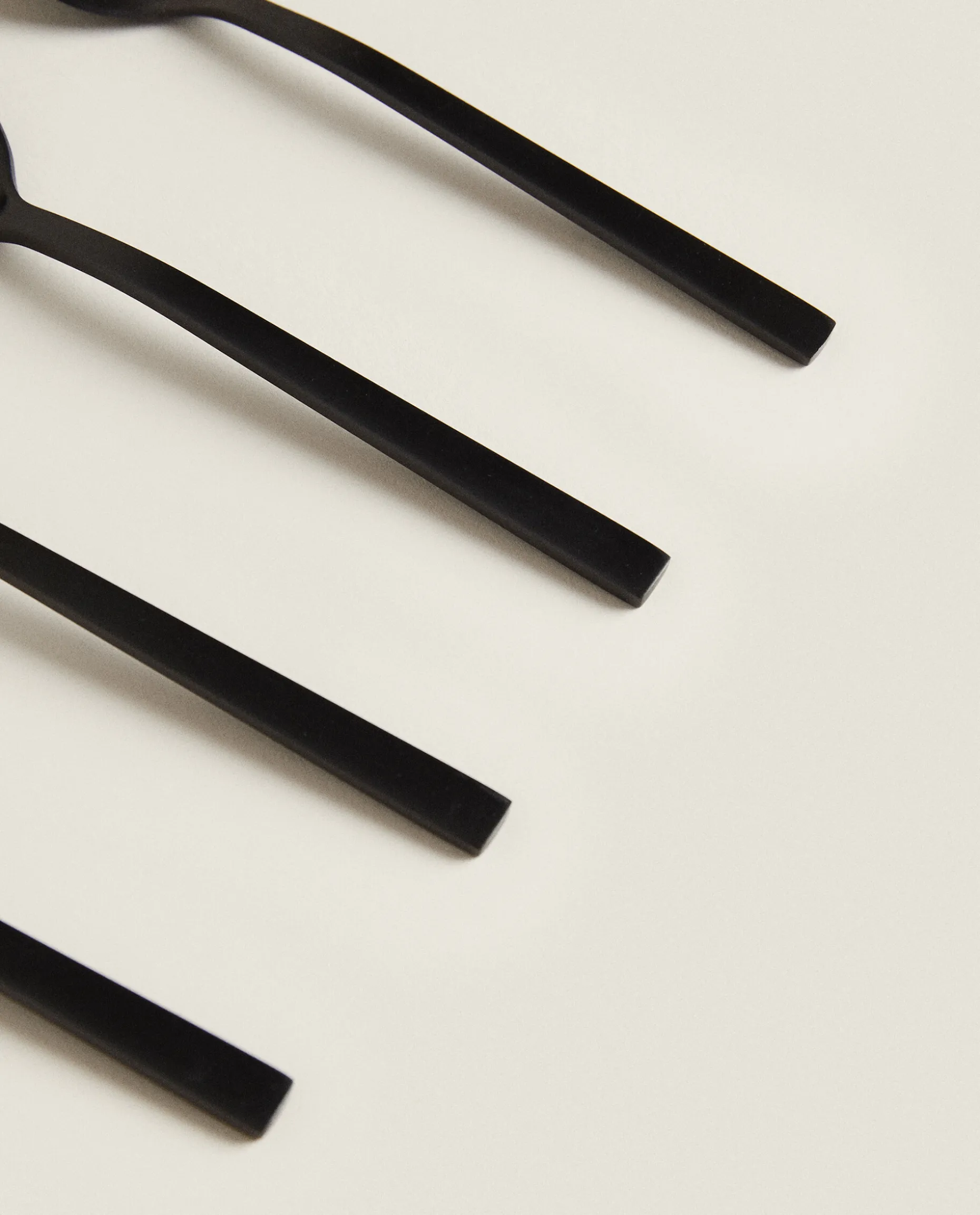 Matte Dessert Spoons (Pack Of 4)