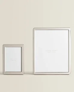 Metal Frame With Rounded Edges