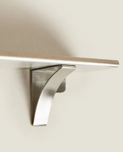 Metallic Shelving
