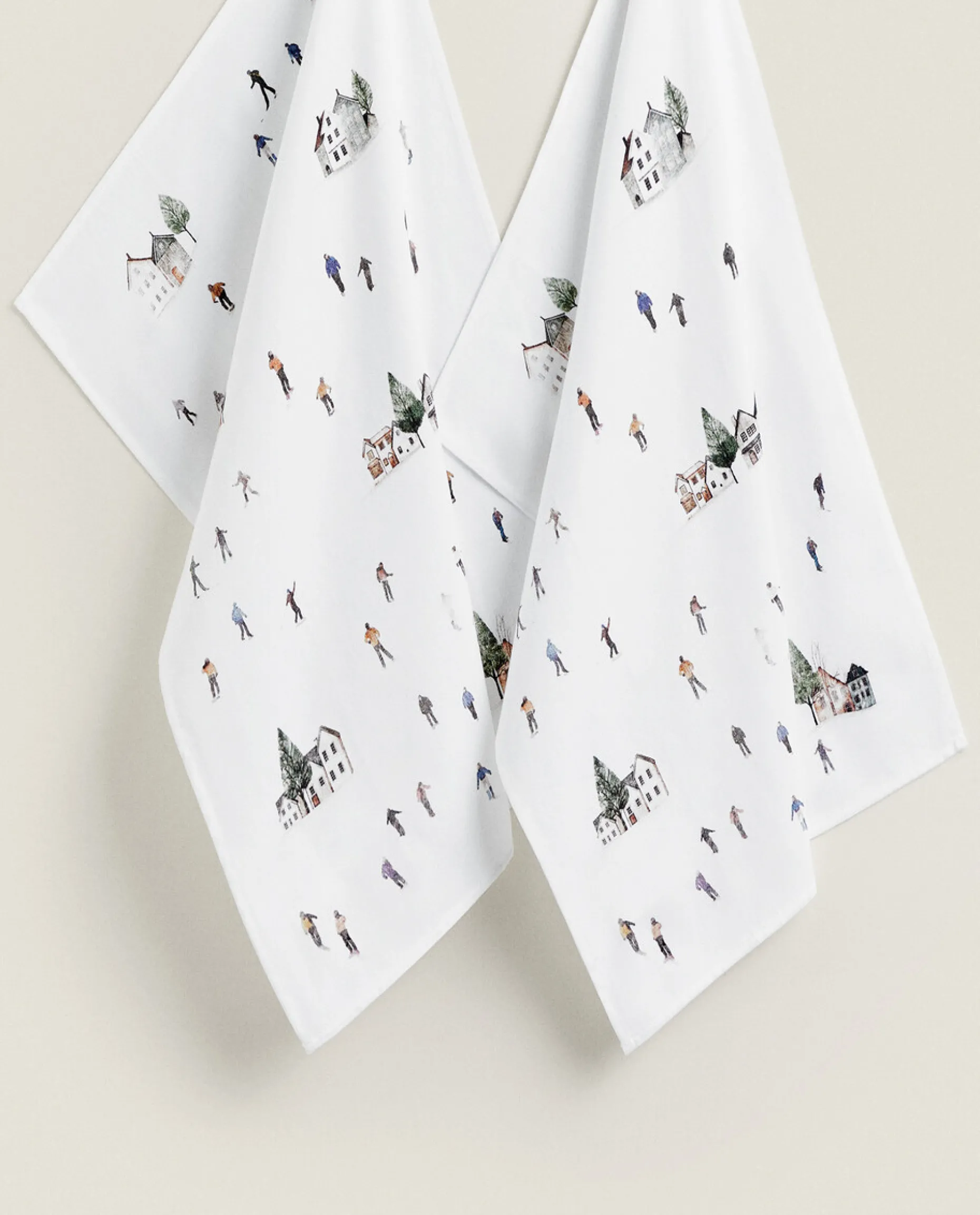 Pack Of Cotton Cloths With Skiers