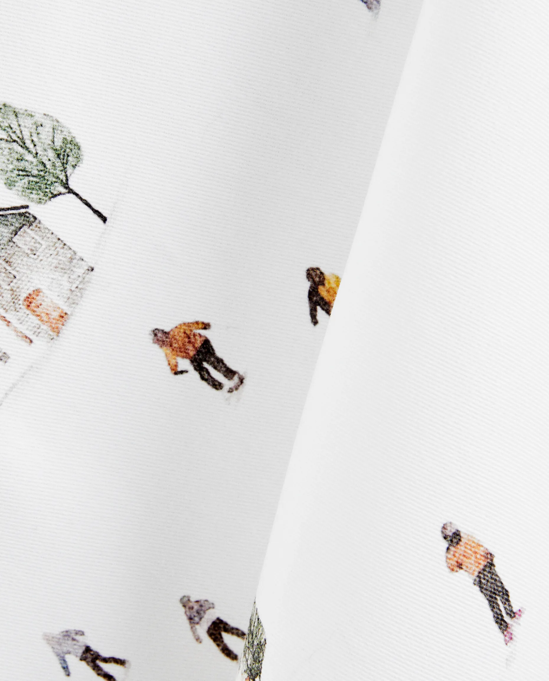 Pack Of Cotton Cloths With Skiers