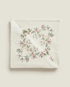 Pack Of Jacquard Cotton Napkins With Christmas Holly