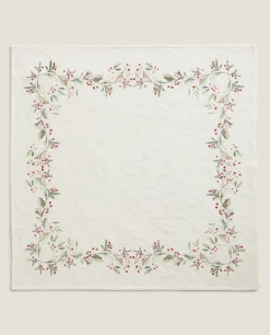 Pack Of Jacquard Cotton Napkins With Christmas Holly