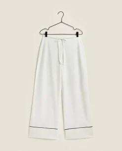 Pants With Contrast Piping