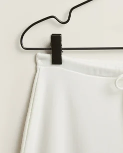 Pants With Contrast Piping