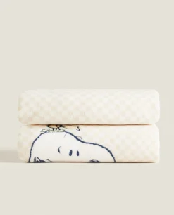 Peanuts™ Faux Shearling Blanket