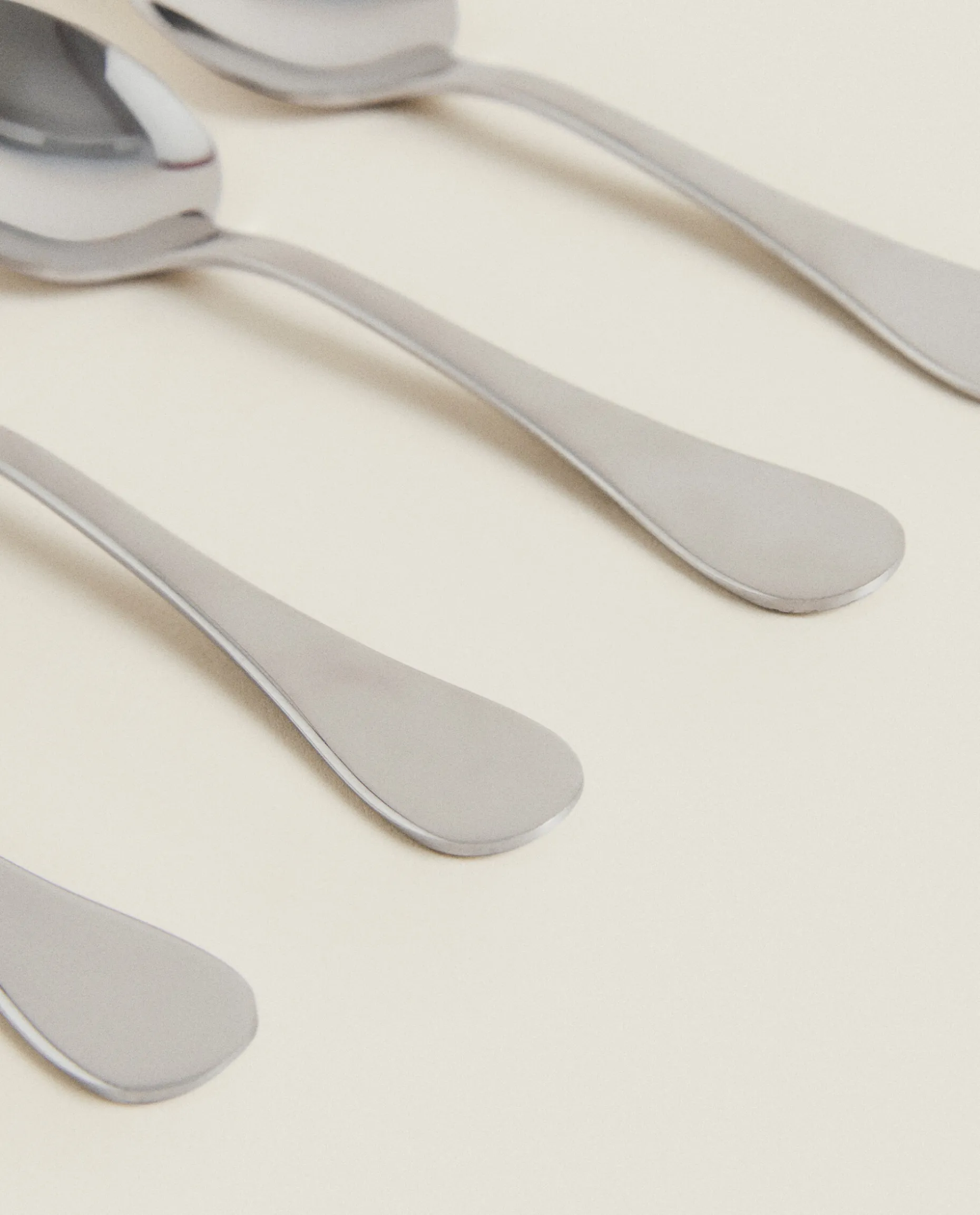 4-Piece Classic Dessert Spoon Box