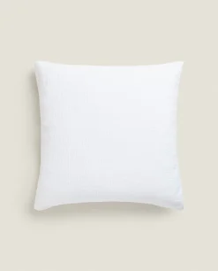 Pillowcase With Bedspread Quilt Effect