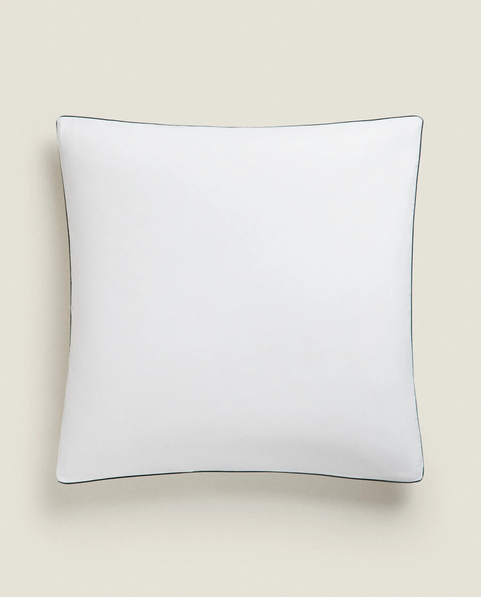Pillowcase With Colored Piping Detail