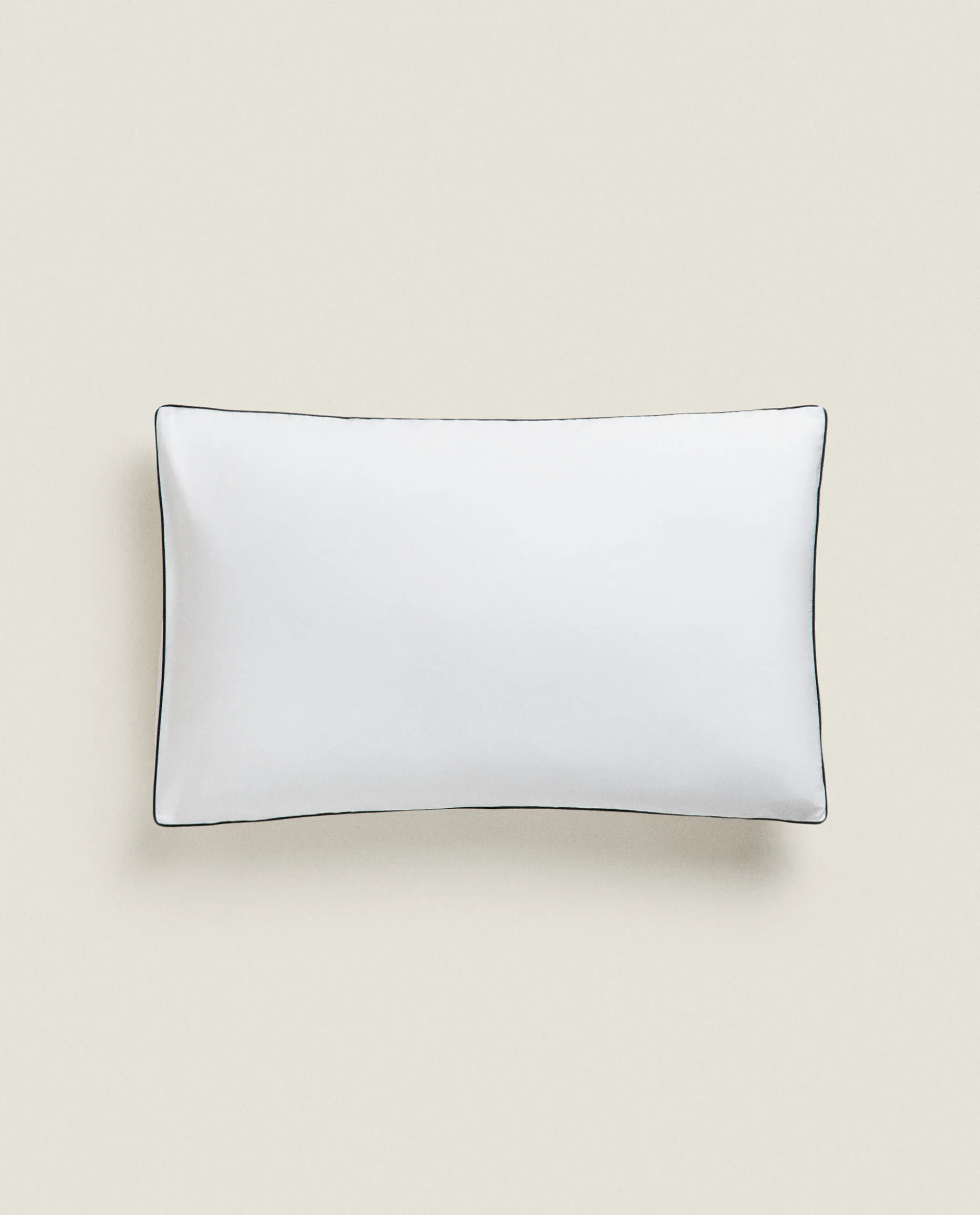 Pillowcase With Colored Piping Detail