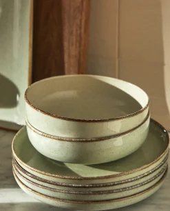 Porcelain Bowl With Antique Finish Rim