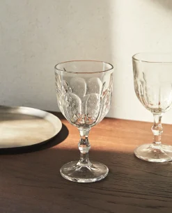 Raised Design Wine Glass
