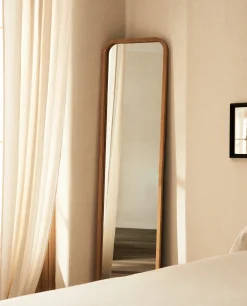 Round Full-Length Mirror With Frame