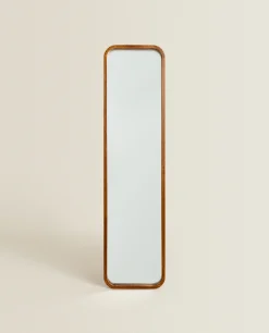 Round Full-Length Mirror With Frame