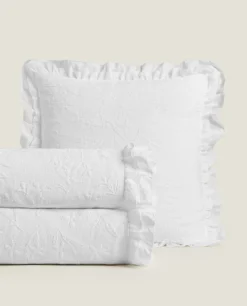 Ruffle Trim Bedspread