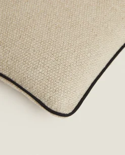 Seat Cushion With Piping