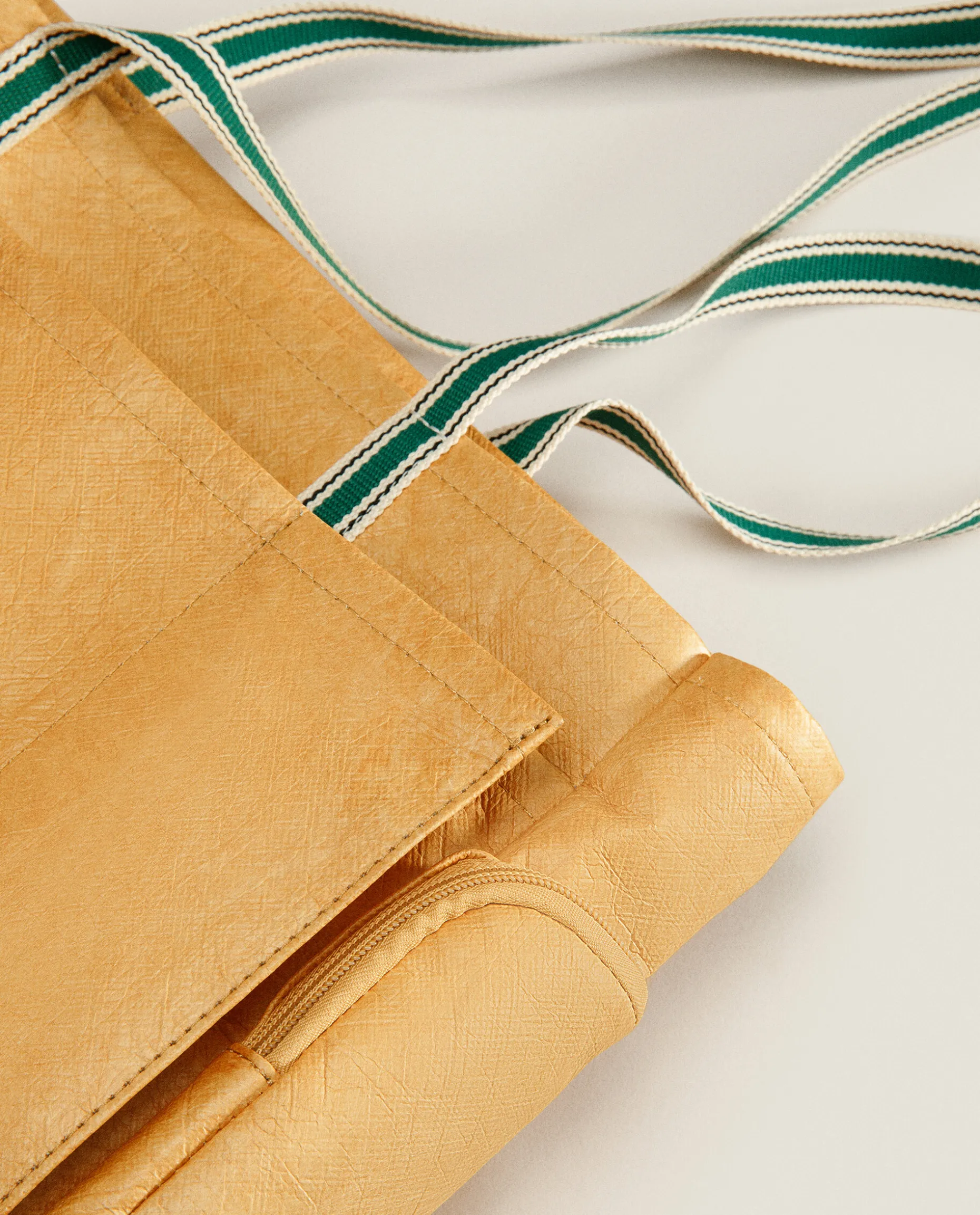 Shopping Bag With Paper Compartments
