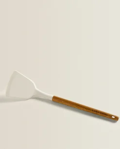 Silicone And Wooden Spatula