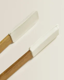 Silicone And Wooden Tongs