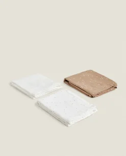 Star Print Muslin Cloths (Pack Of 3)