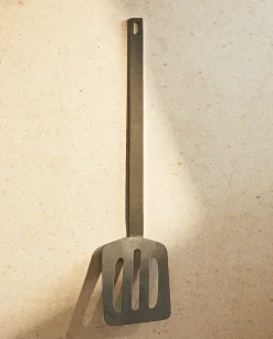 Stonewashed Spatula