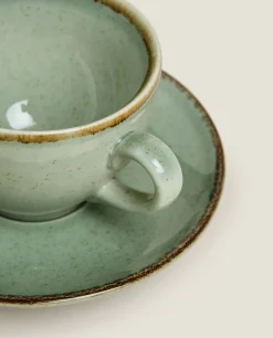 Teacup With Rim Detail