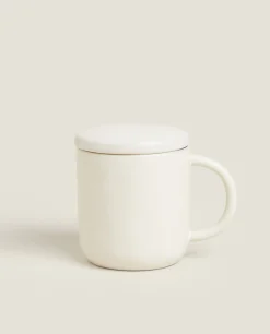 Textured Mug With Lid