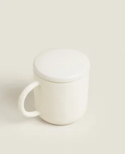Textured Mug With Lid